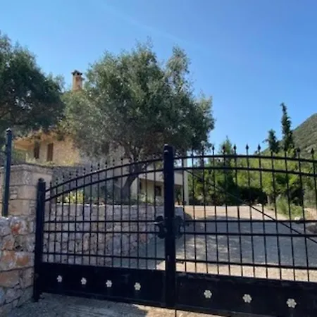 Hébergement de vacances Sofoula's Place Dhernikaíika